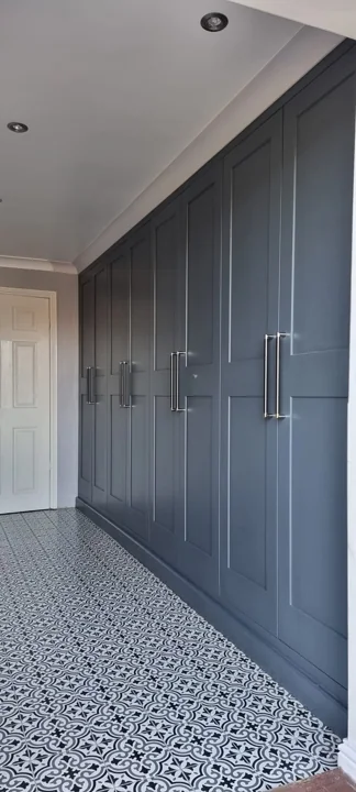 Fitted bedroom furniture by RW Joinery — photograph 02