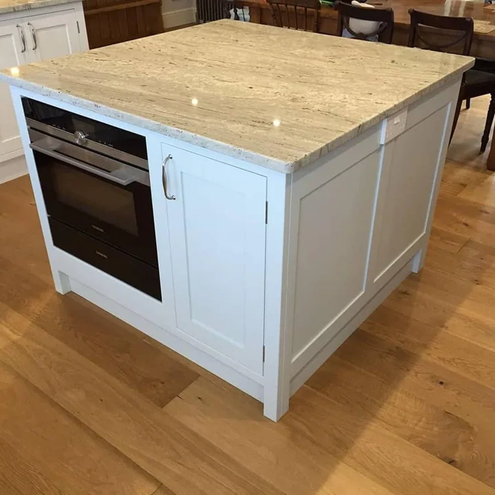 Handcrafted kitchen by RW Joinery — photograph 35