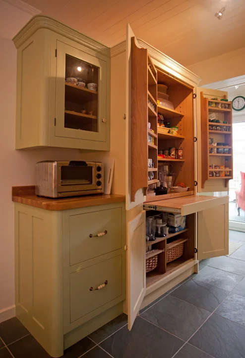 Handcrafted kitchen by RW Joinery — photograph 40