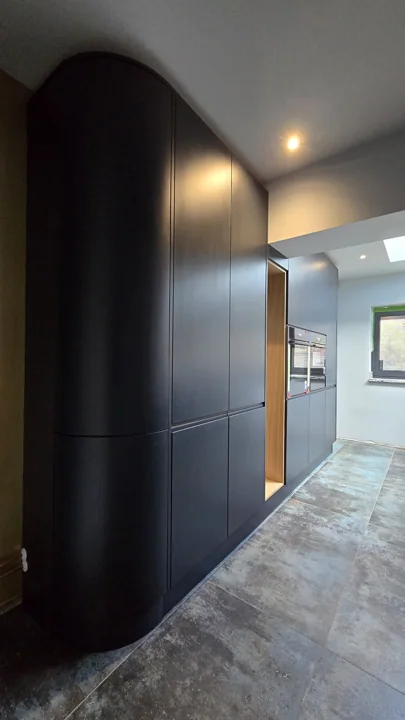 Handcrafted kitchen by RW Joinery — photograph 44